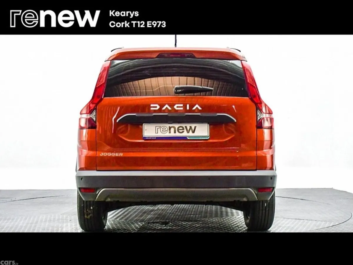 Dacia Jogger MPV, Petrol, 2023, Brown