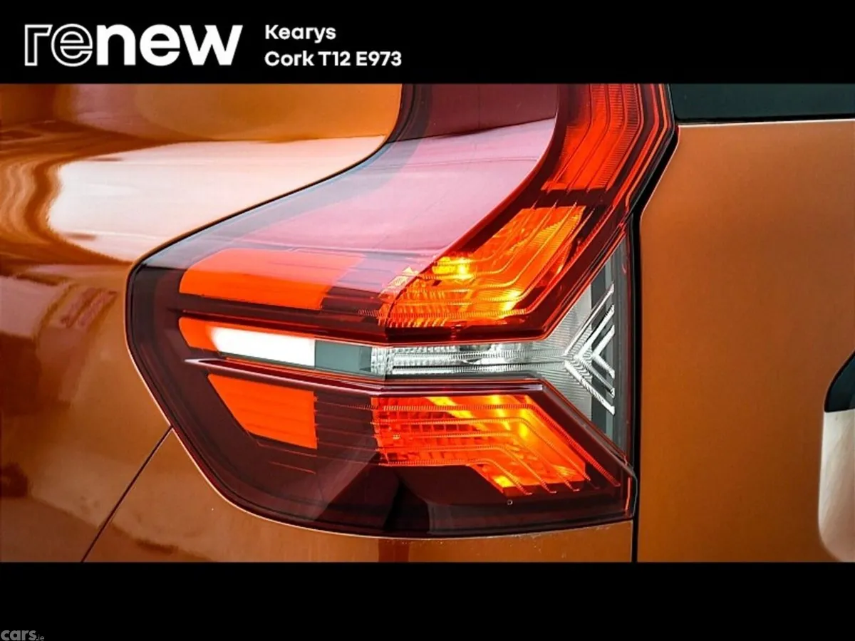 Dacia Jogger MPV, Petrol, 2023, Brown
