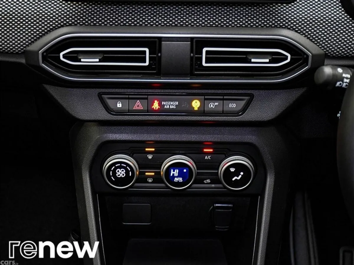 Dacia Jogger MPV, Petrol, 2023, Brown