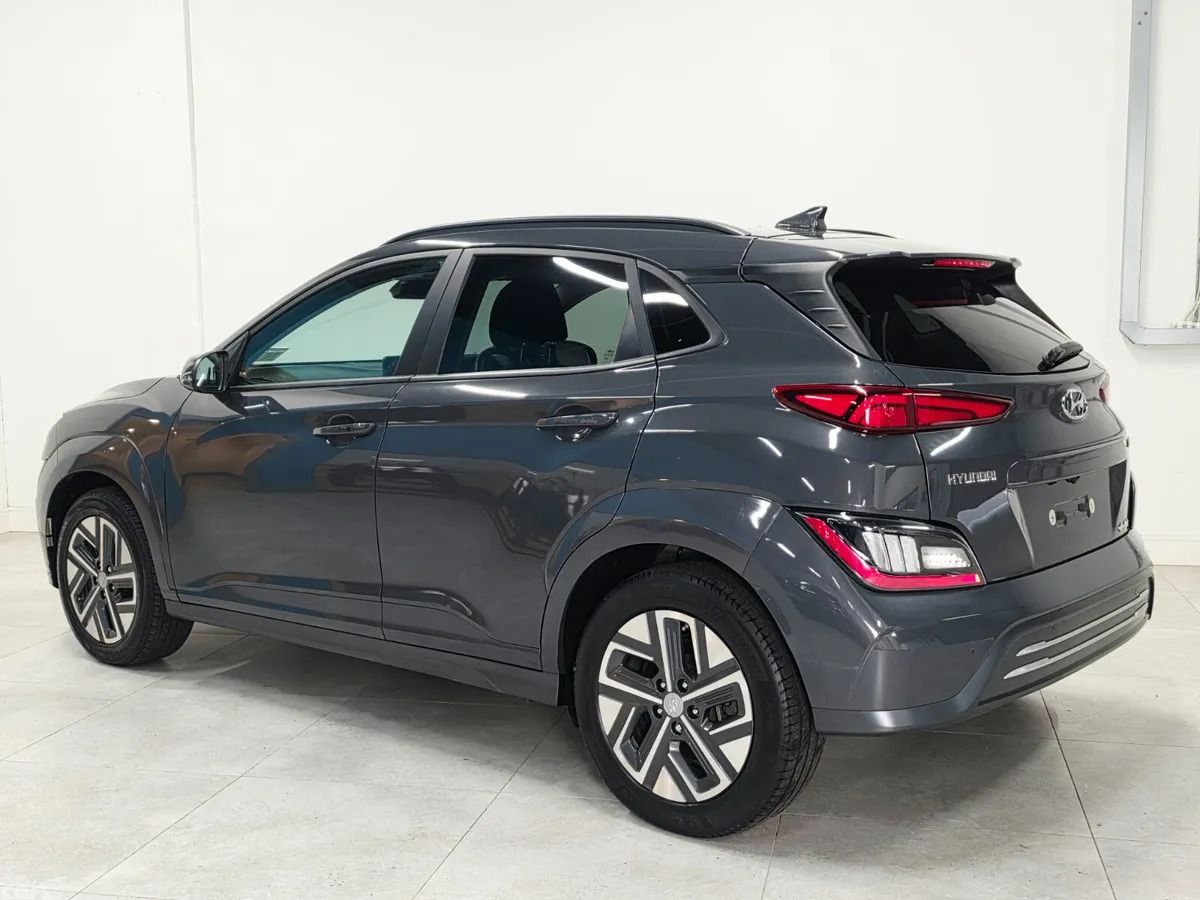 Hyundai KONA SUV, Electric, 2023, Grey