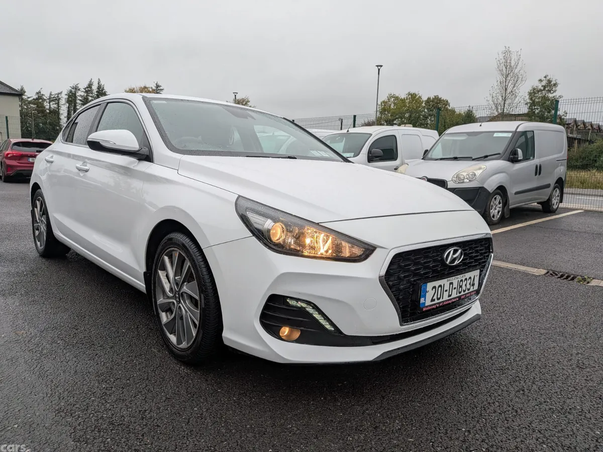 Hyundai i30 Hatchback, Petrol, 2020, White