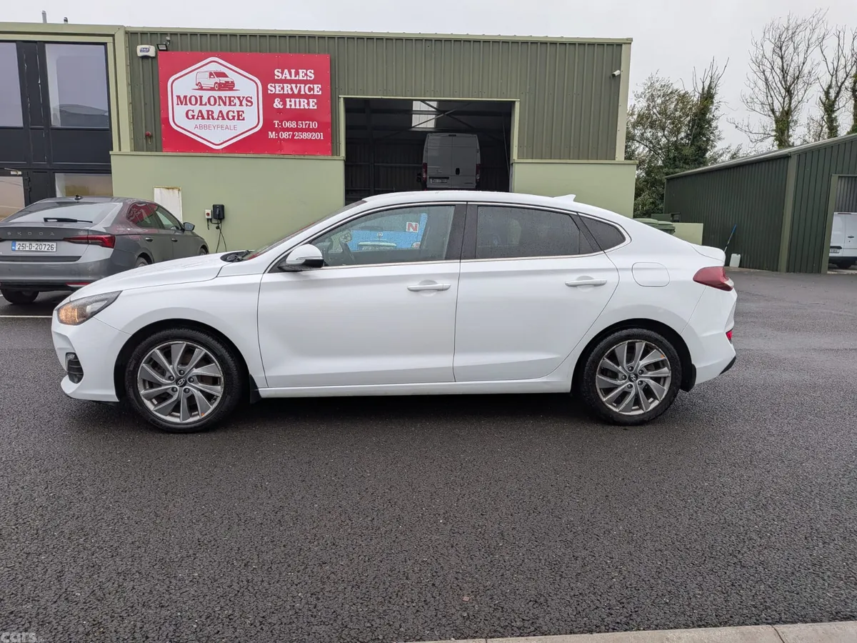 Hyundai i30 Hatchback, Petrol, 2020, White