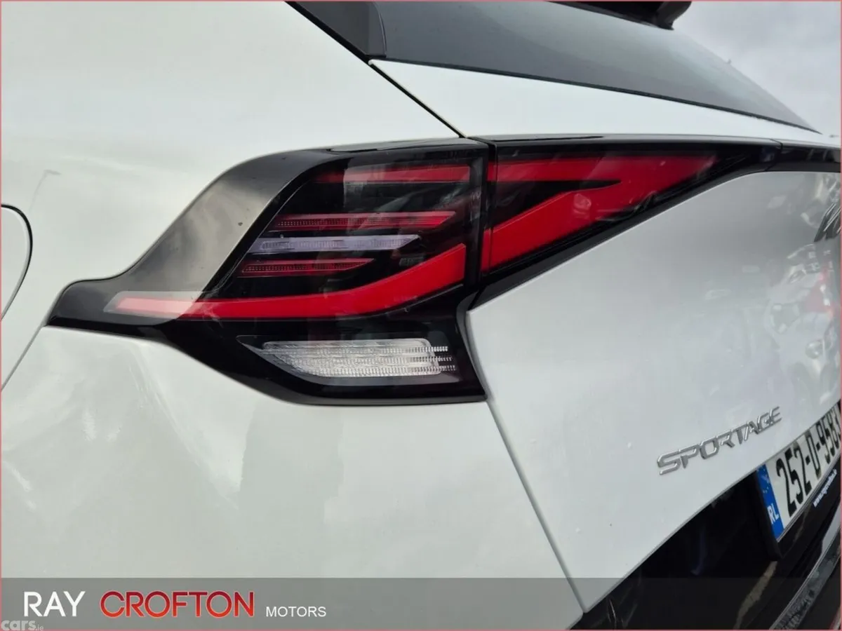 Kia Sportage SUV, Petrol Hybrid, 2025, White