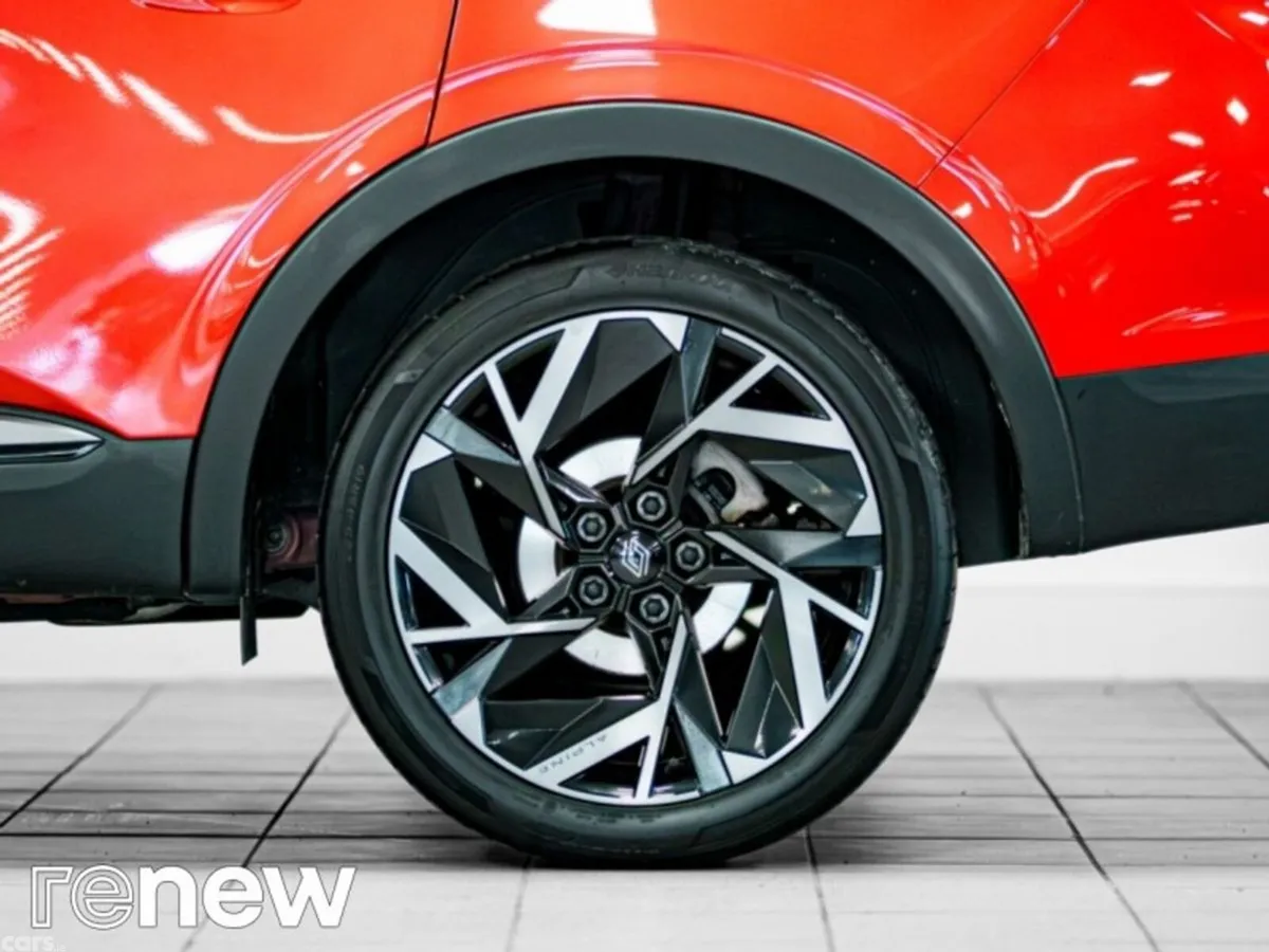 Renault Arkana Hatchback, Petrol, 2024, Red