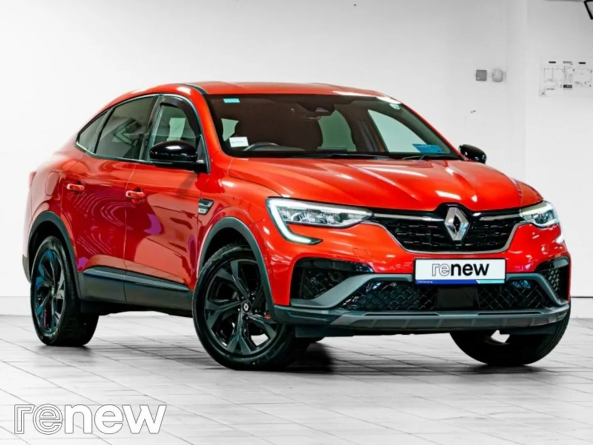 Renault Arkana Hatchback, Petrol, 2023, Red