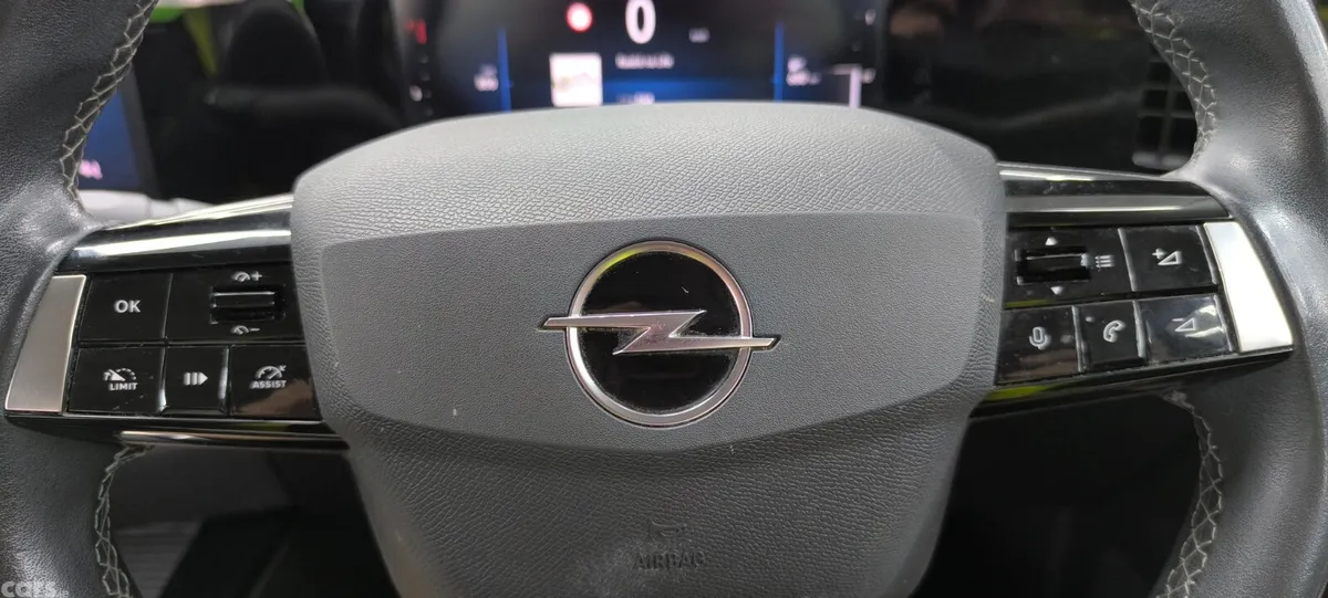 Opel Astra Hatchback, Diesel, 2022, White