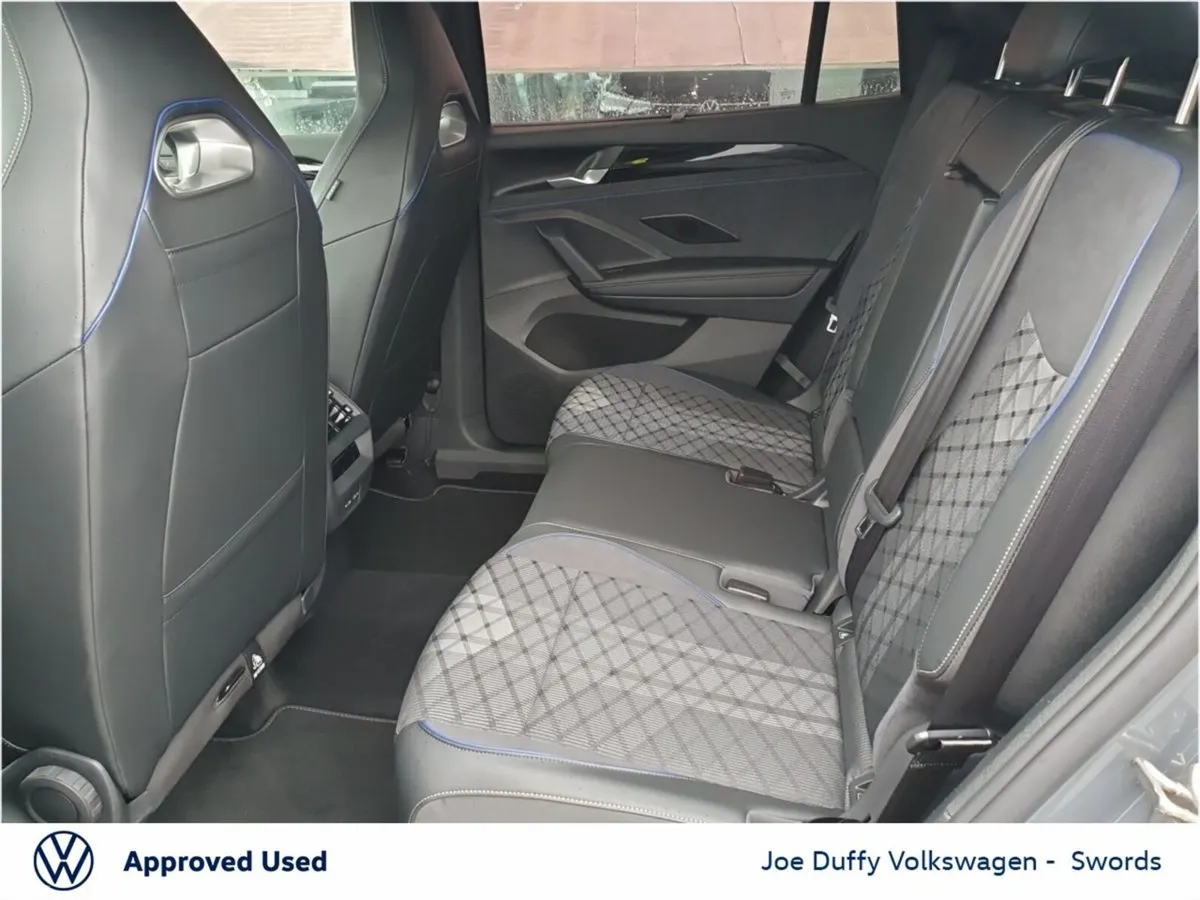 Volkswagen Tayron Estate, Petrol Plug-in Hybrid, 2026, Grey