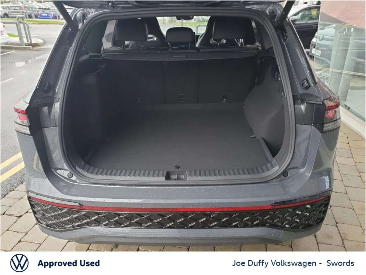 Volkswagen Tayron Estate, Petrol Plug-in Hybrid, 2026, Grey