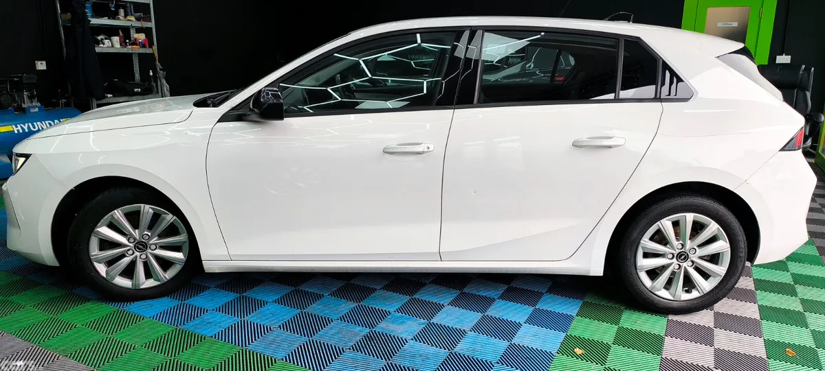 Opel Astra Hatchback, Diesel, 2022, White