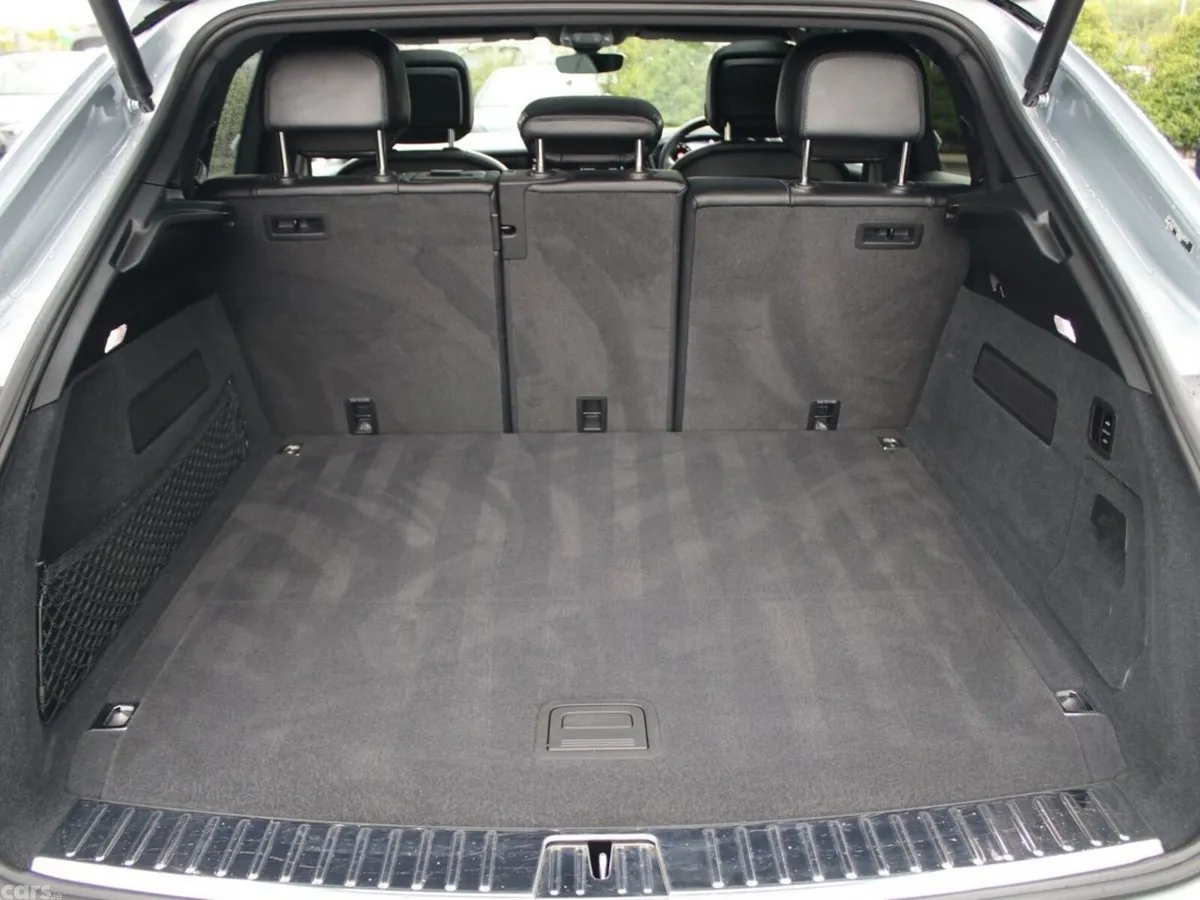 Porsche Cayenne SUV, Petrol Plug-in Hybrid, 2024, Silver