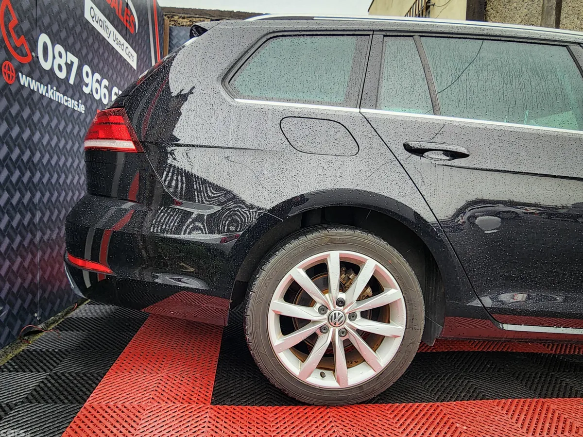 Volkswagen Golf Estate, Petrol, 2019, Black