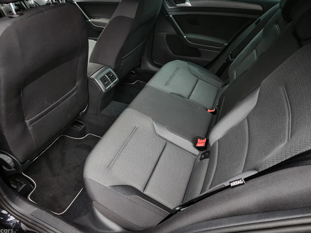Volkswagen Golf Estate, Petrol, 2019, Black