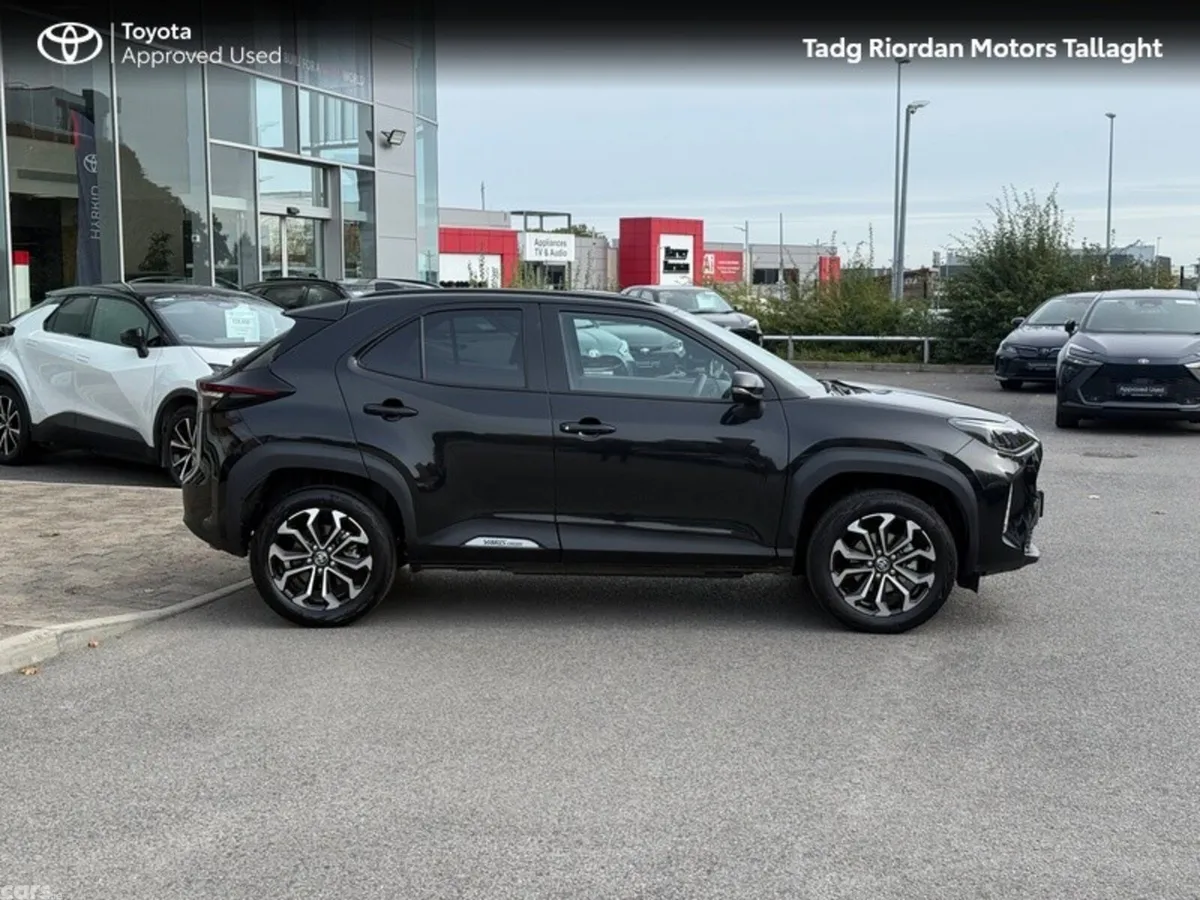 Toyota Yaris Cross SUV, Petrol Hybrid, 2026, Black