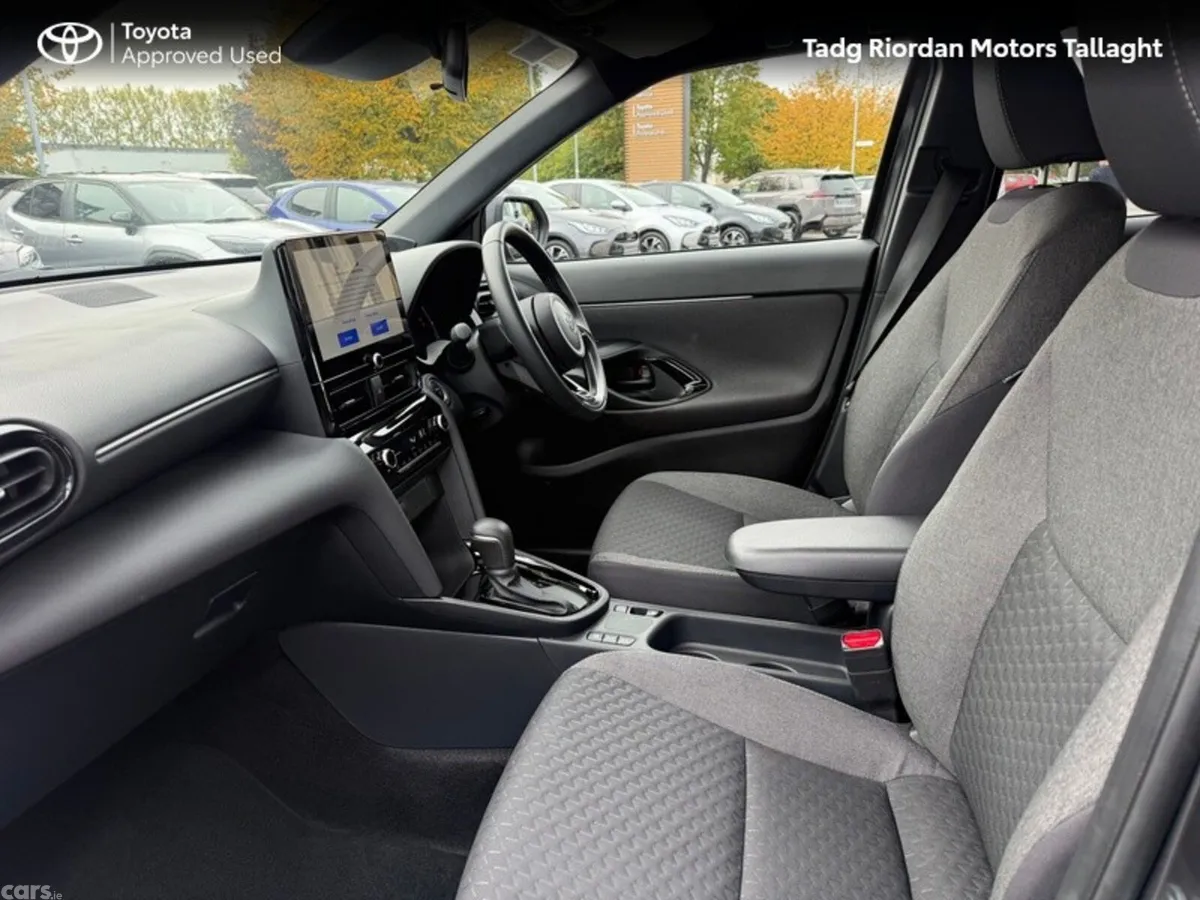 Toyota Yaris Cross SUV, Petrol Hybrid, 2026, Grey
