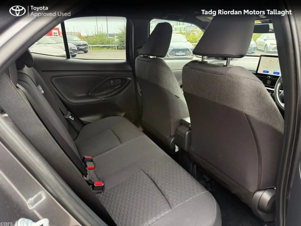 Toyota Yaris Cross SUV, Petrol Hybrid, 2026, Grey