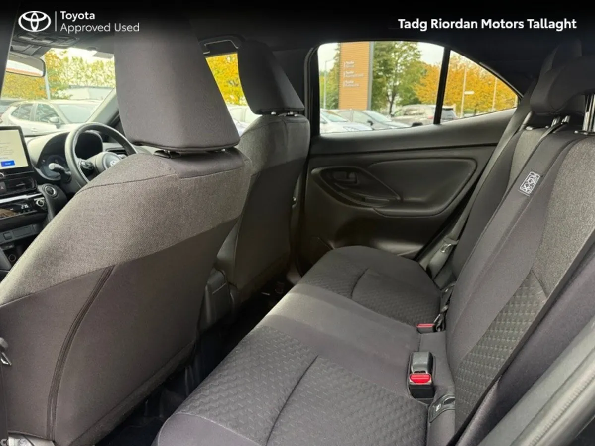 Toyota Yaris Cross SUV, Petrol Hybrid, 2026, Black