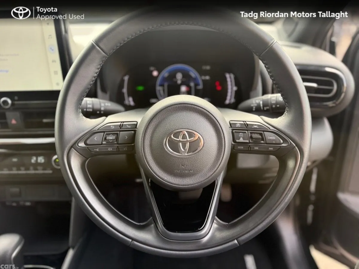 Toyota Yaris Cross SUV, Petrol Hybrid, 2026, Black