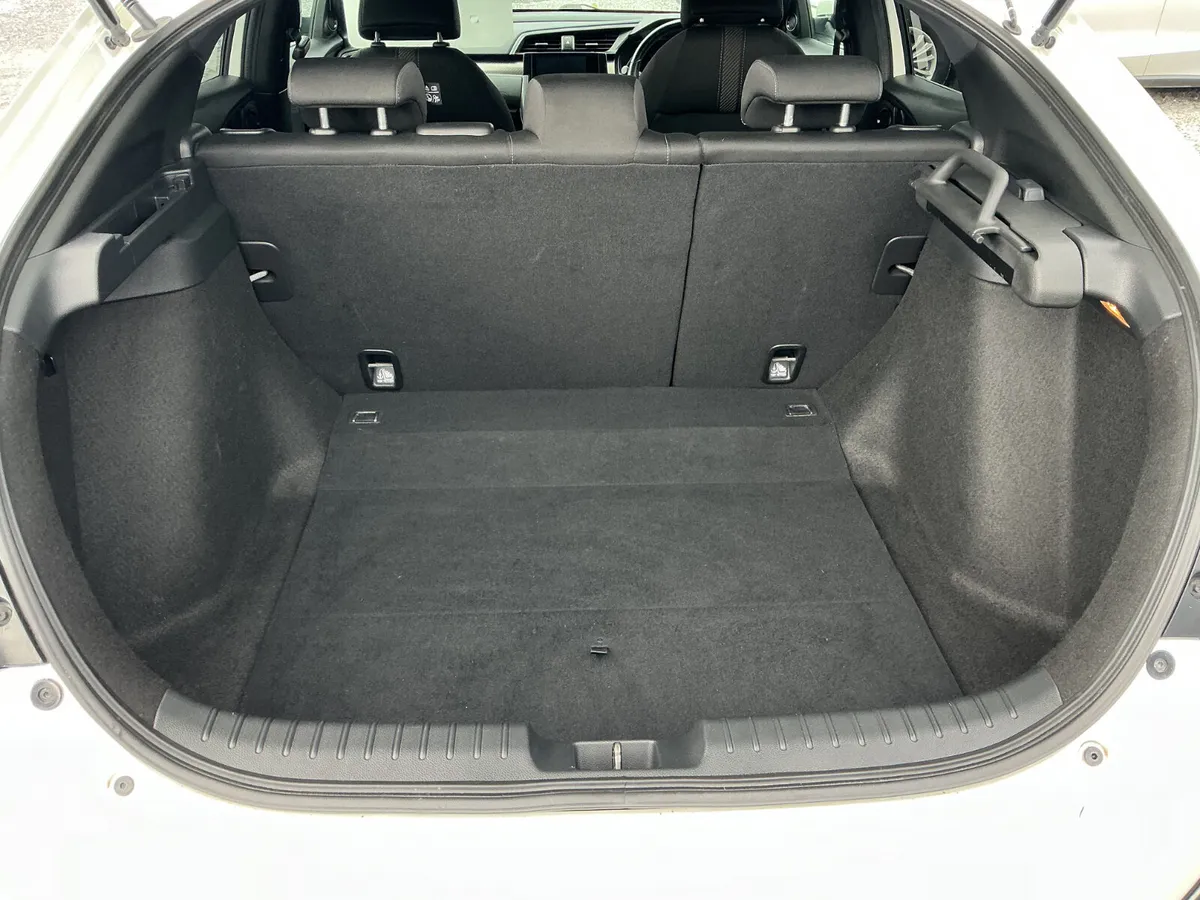 Honda Civic Hatchback, Petrol, 2019, White