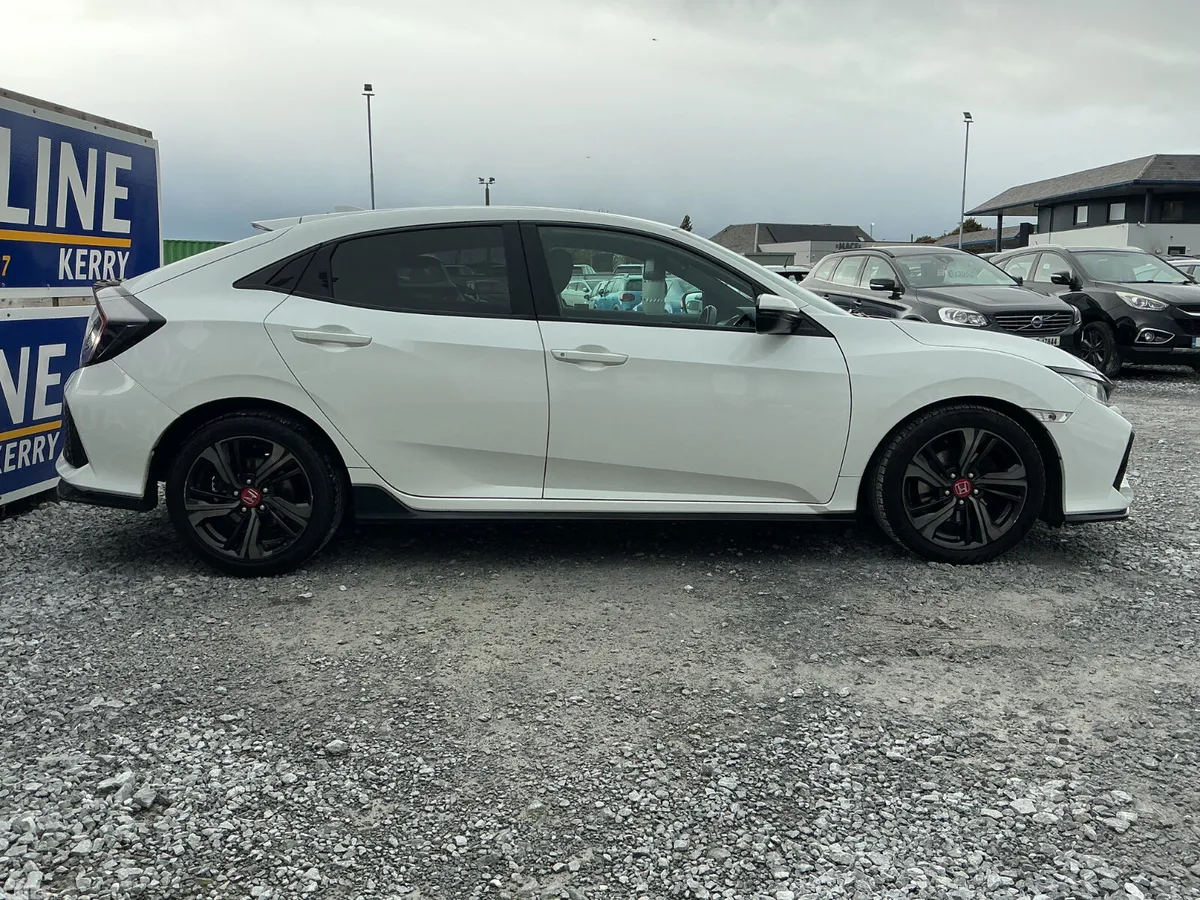Honda Civic Hatchback, Petrol, 2019, White