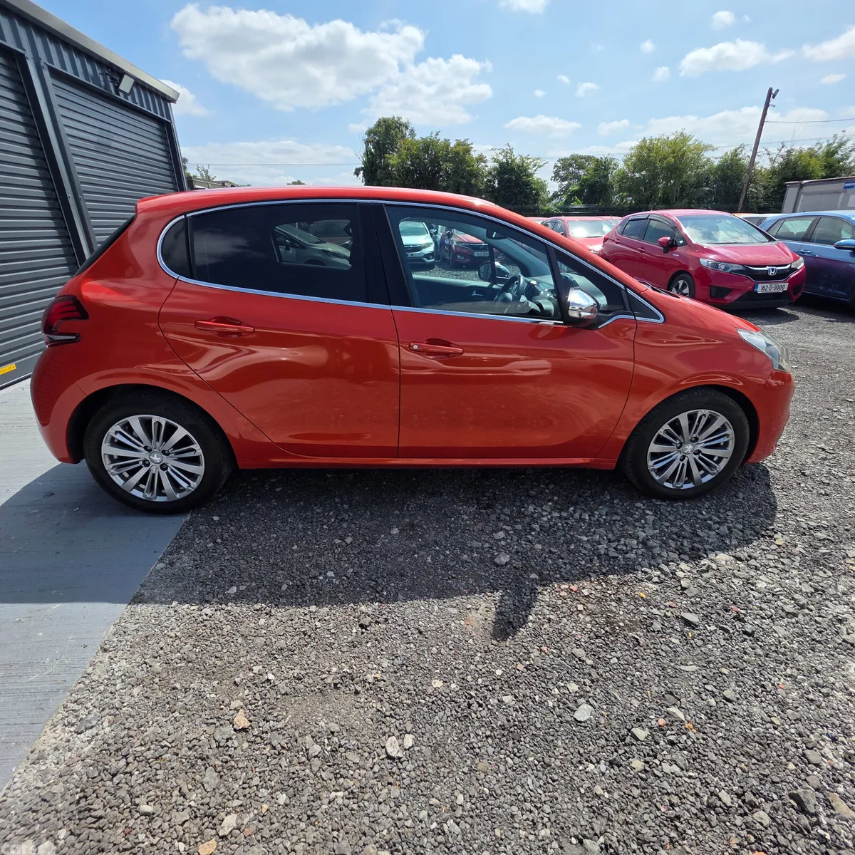 Peugeot 208 Hatchback, Petrol, 2017, Orange