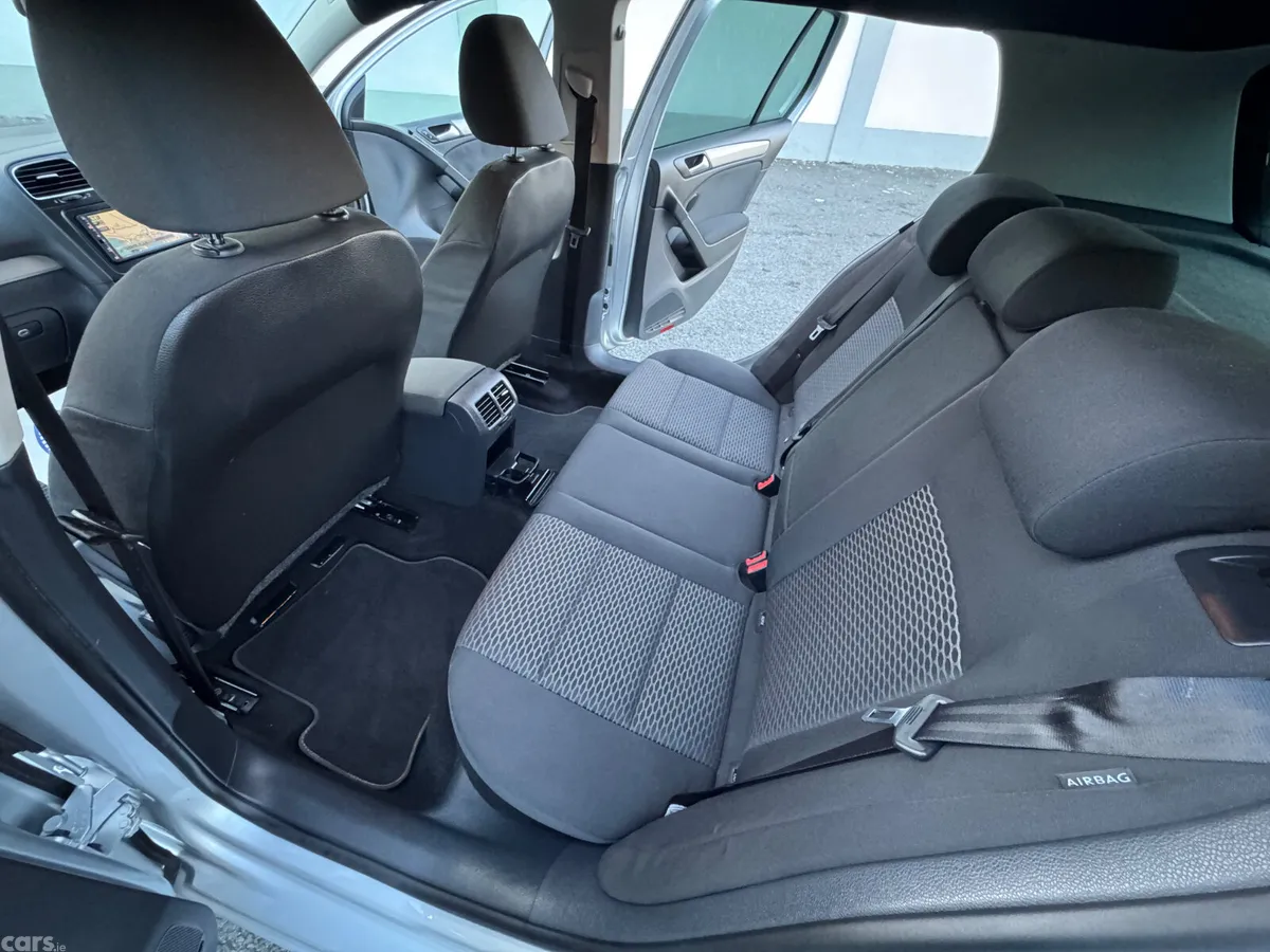 Volkswagen Golf Hatchback, Petrol, 2012, Silver