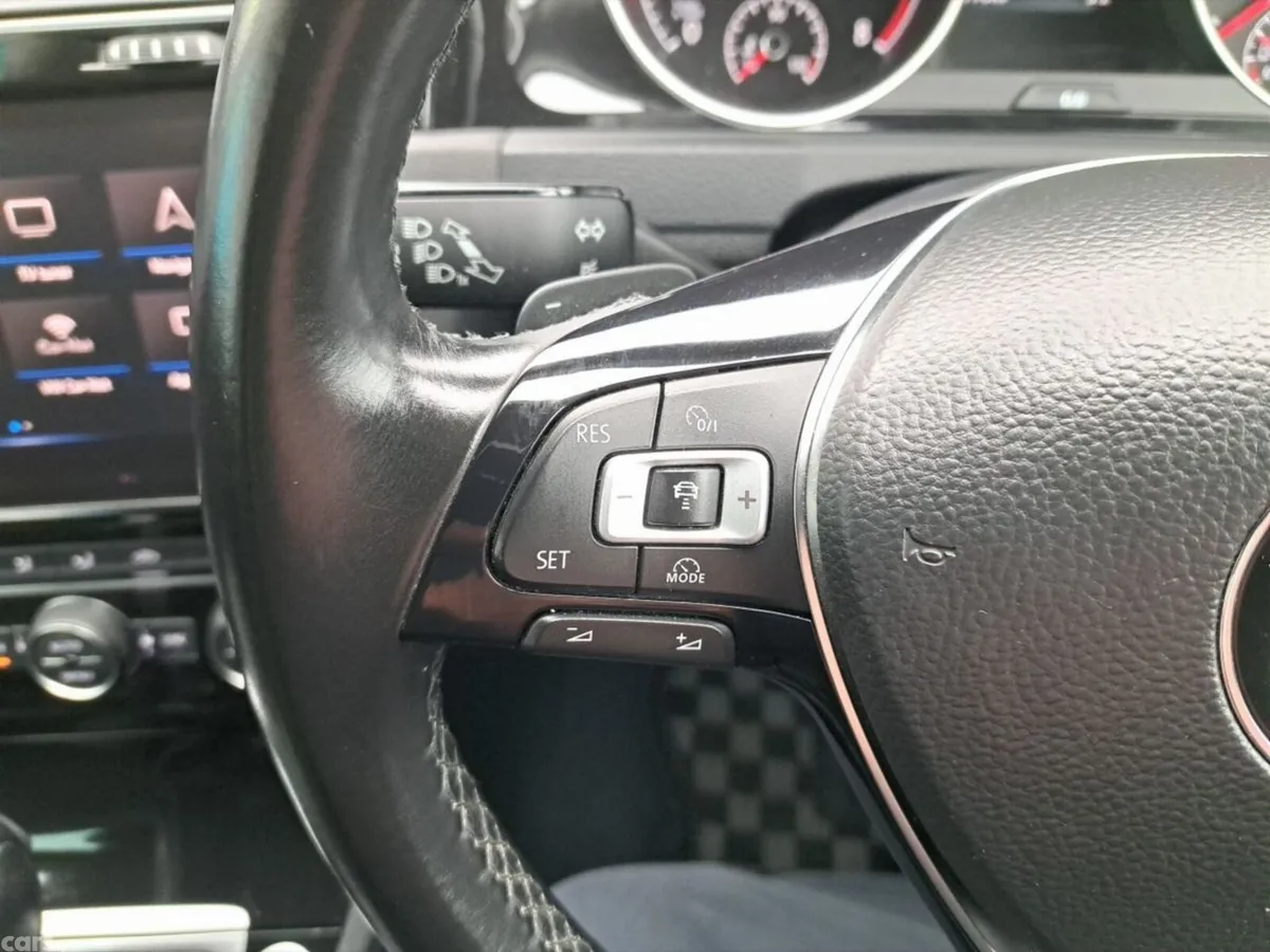Volkswagen Golf Hatchback, Petrol, 2018, White