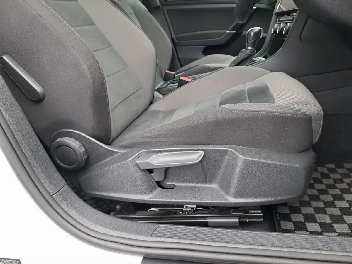 Volkswagen Golf Hatchback, Petrol, 2018, White