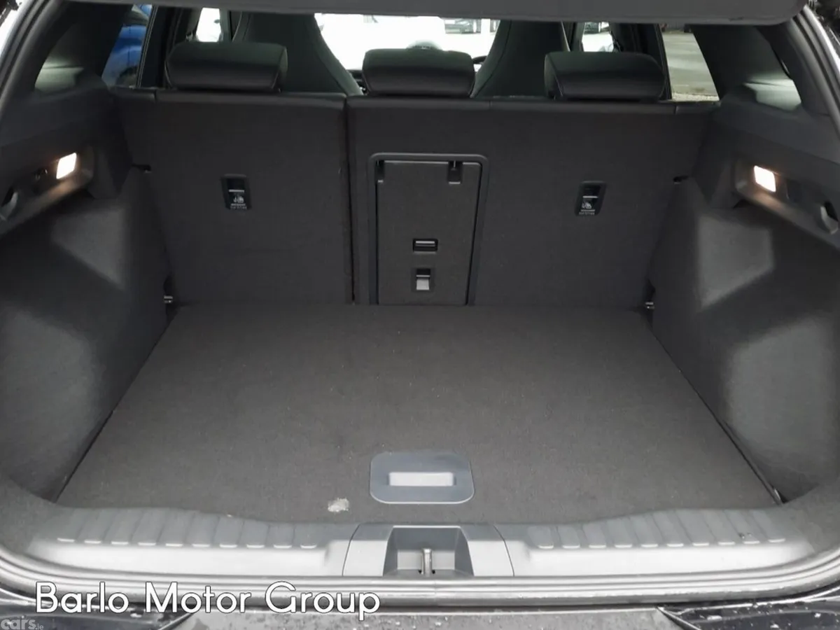 Ford Explorer MPV, Electric, 2026, Black