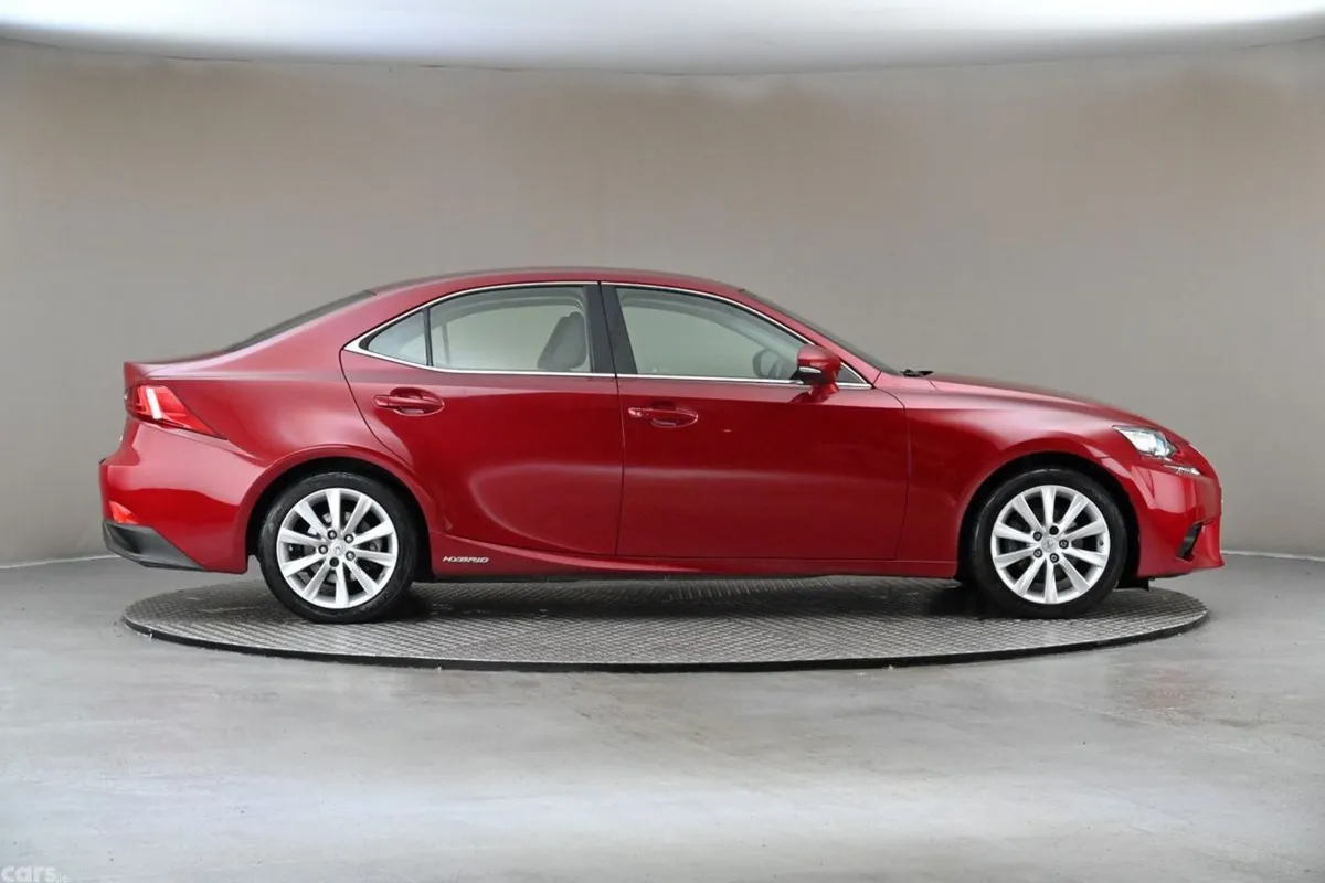 Lexus IS Saloon, Petrol Hybrid, 2017, Red