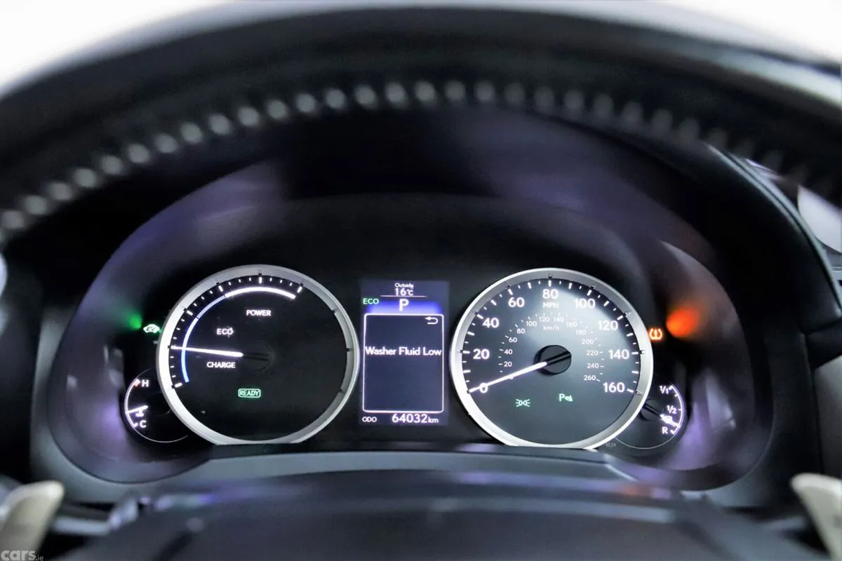 Lexus IS Saloon, Petrol Hybrid, 2017, Red