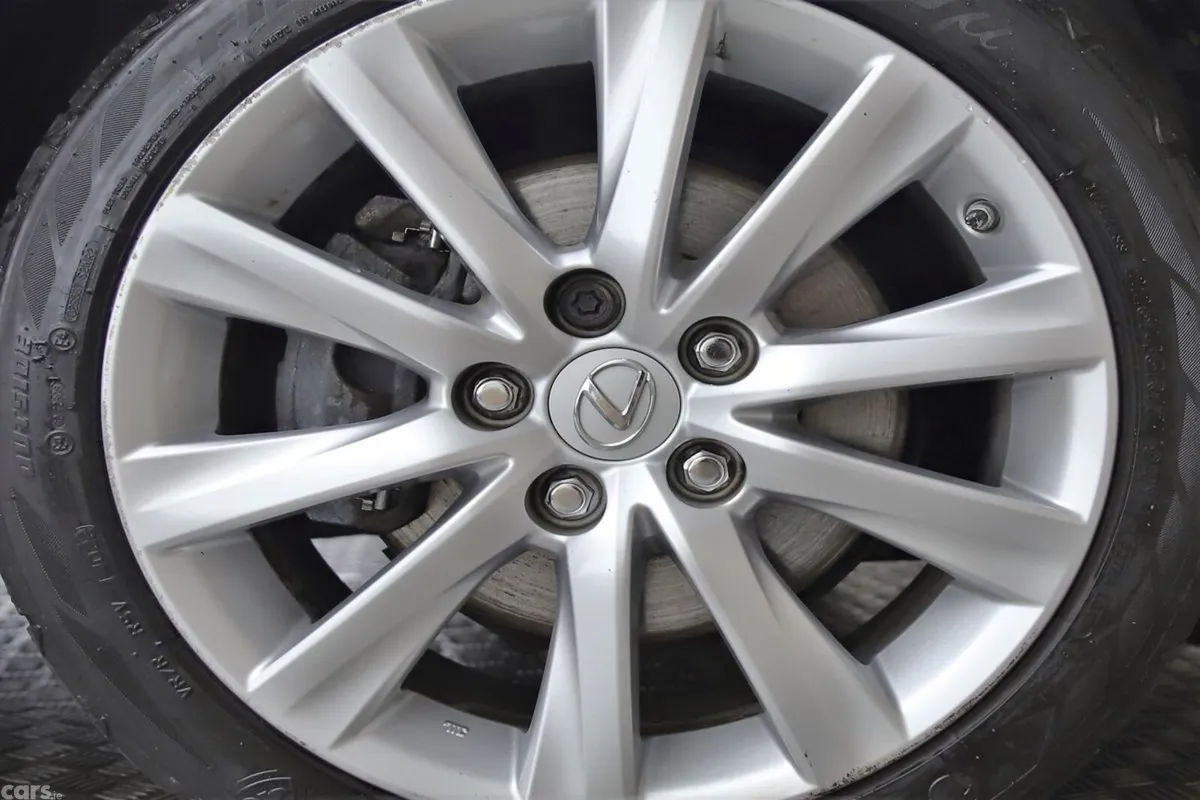 Lexus IS Saloon, Petrol Hybrid, 2017, Red