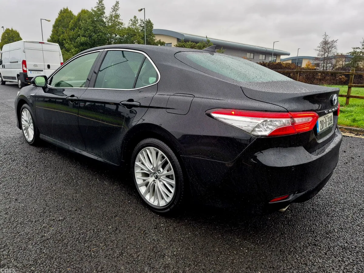 Toyota Camry Saloon, Petrol Hybrid, 2020, Black