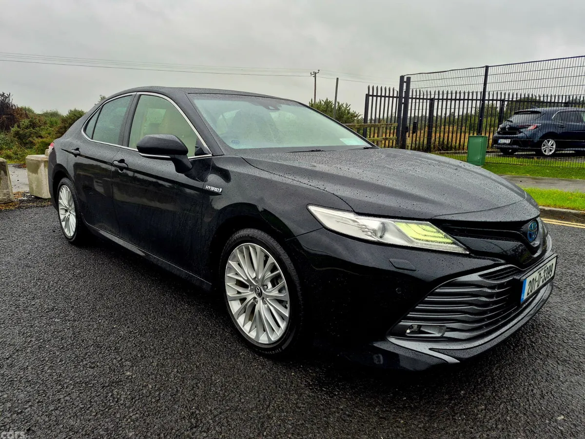 Toyota Camry Saloon, Petrol Hybrid, 2020, Black