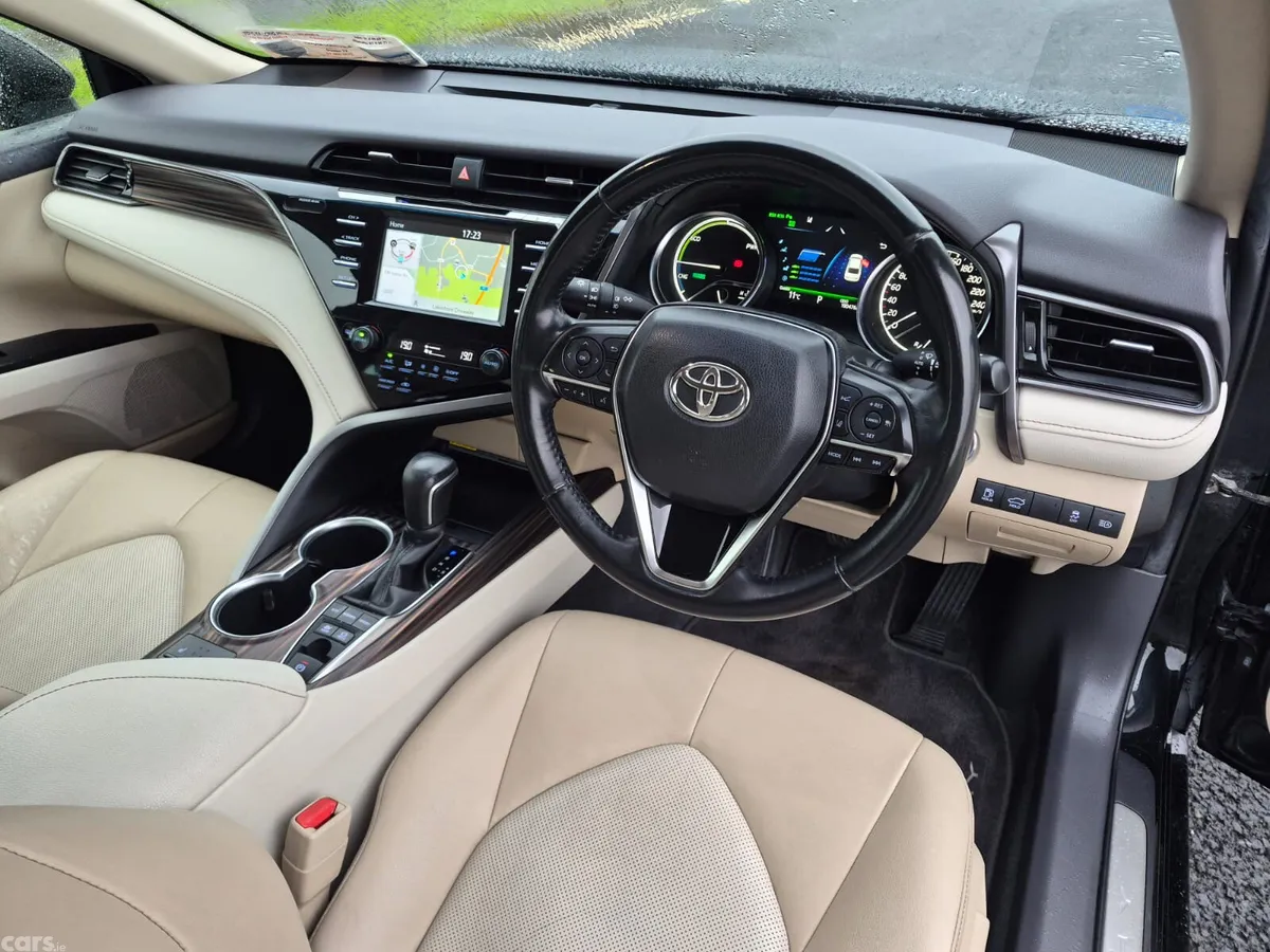 Toyota Camry Saloon, Petrol Hybrid, 2020, Black