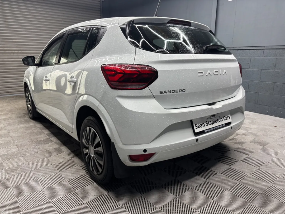 Dacia Sandero Hatchback, Petrol, 2023, White
