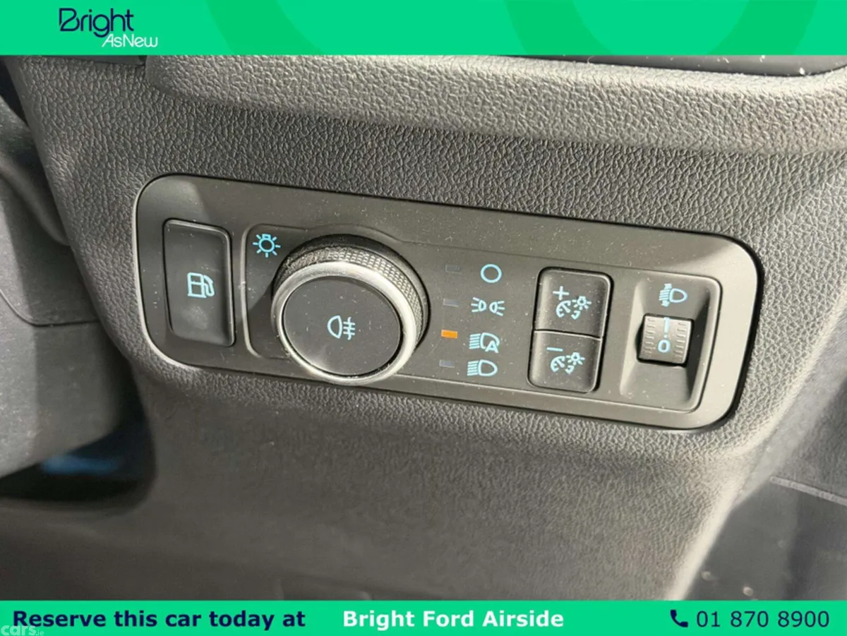 Ford Kuga MPV, Petrol Plug-in Hybrid, 2023, Blue