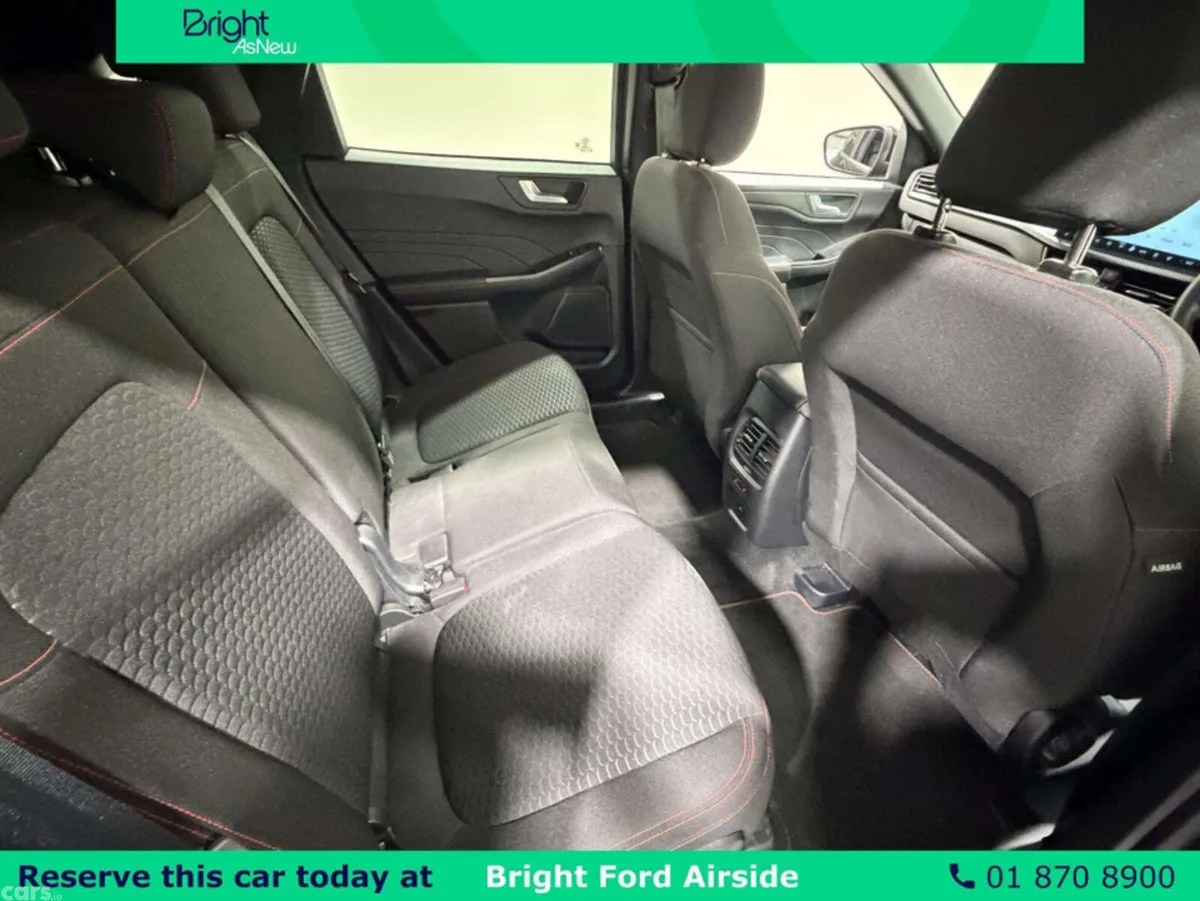 Ford Kuga MPV, Petrol Plug-in Hybrid, 2023, Blue