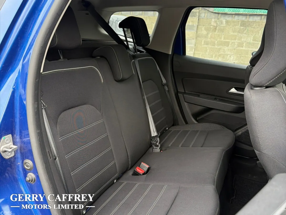 Dacia Duster SUV, Petrol, 2022, Blue