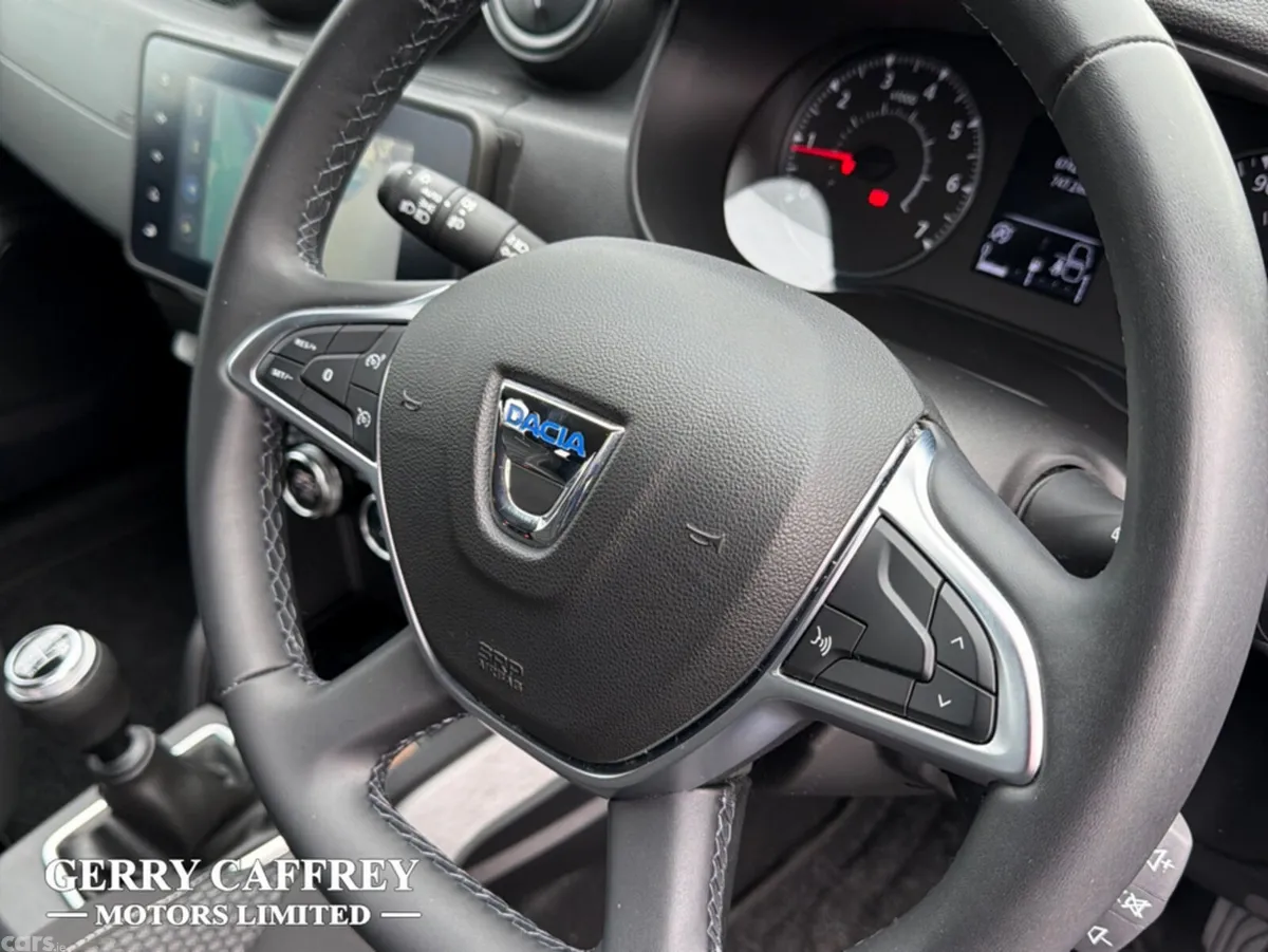 Dacia Duster SUV, Petrol, 2022, Blue