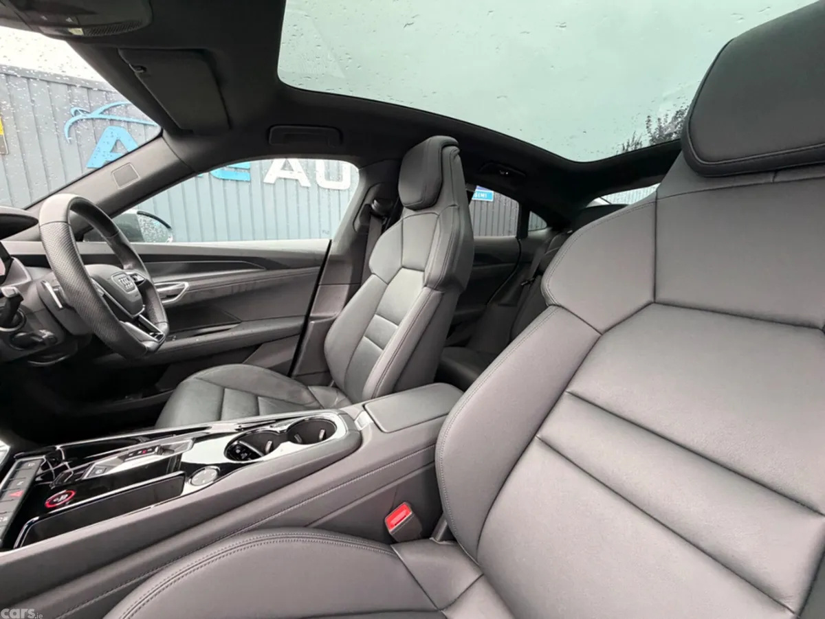 Audi e-tron GT quattro Coupe, Electric, 2022, Grey
