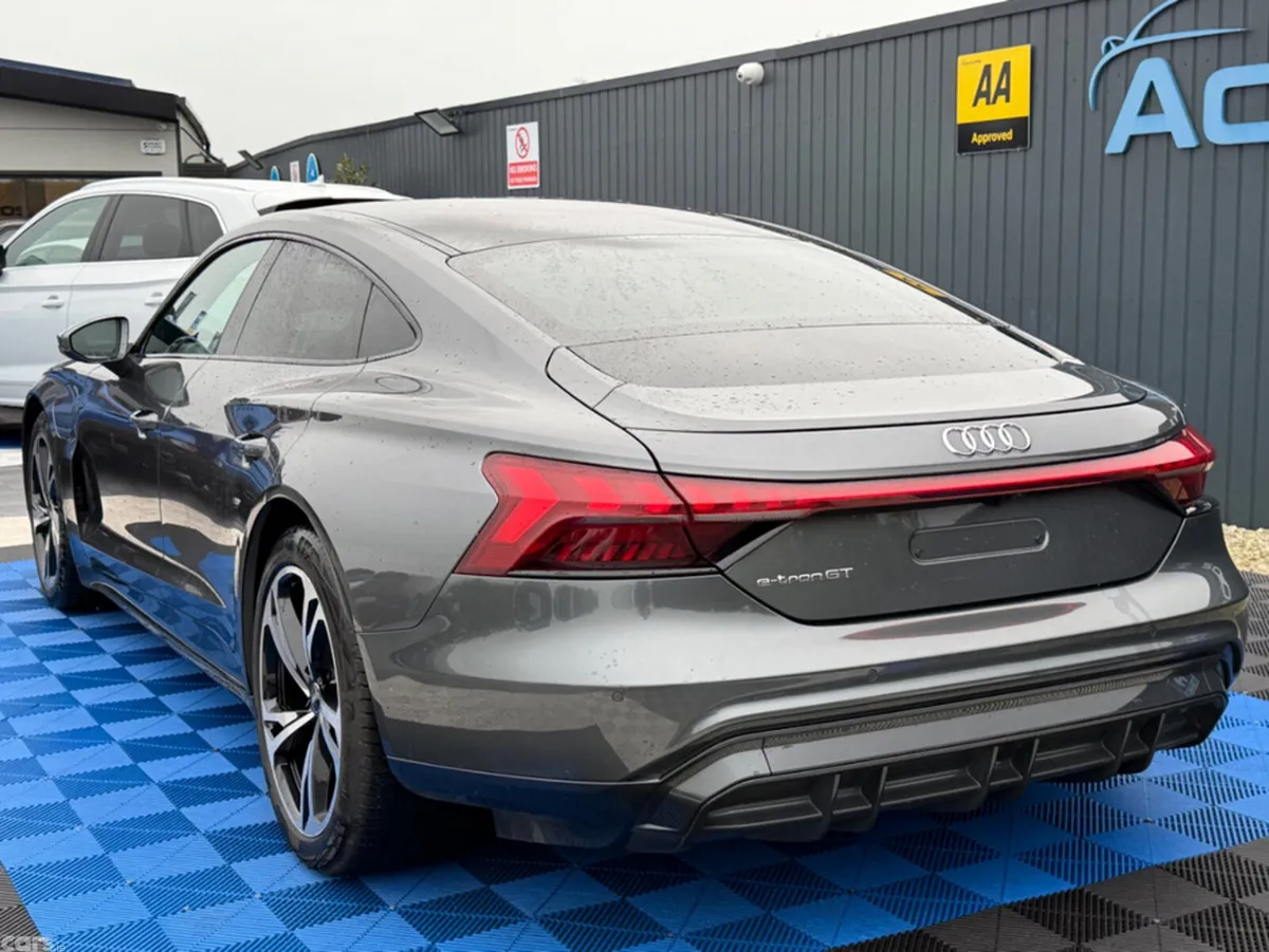 Audi e-tron GT quattro Coupe, Electric, 2022, Grey
