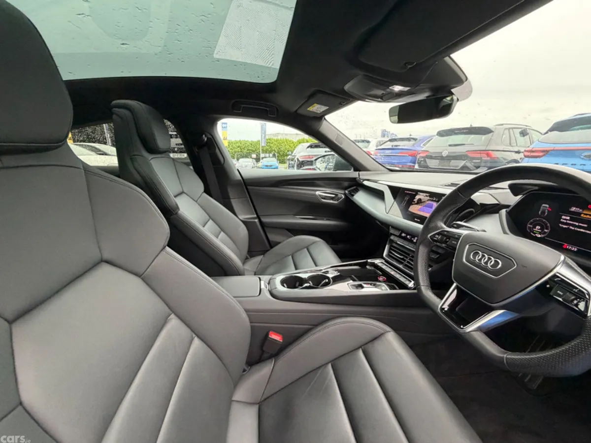 Audi e-tron GT quattro Coupe, Electric, 2022, Grey