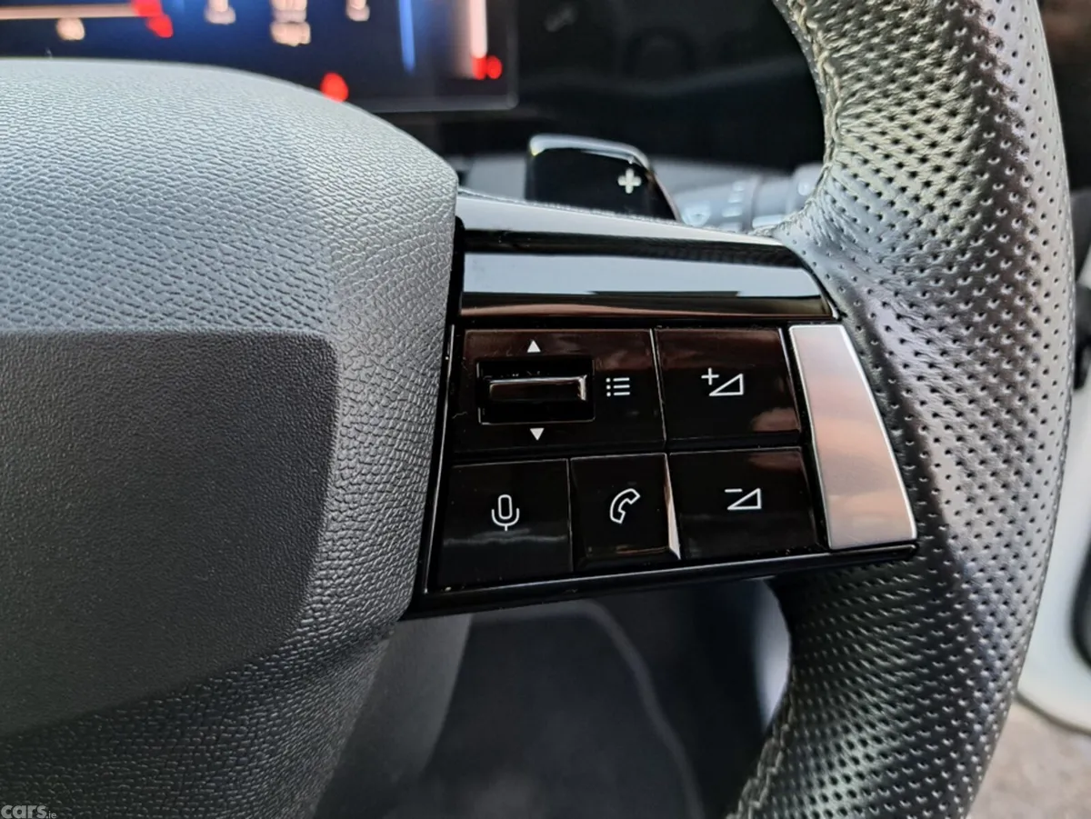 Opel Astra Hatchback, Diesel, 2024, White