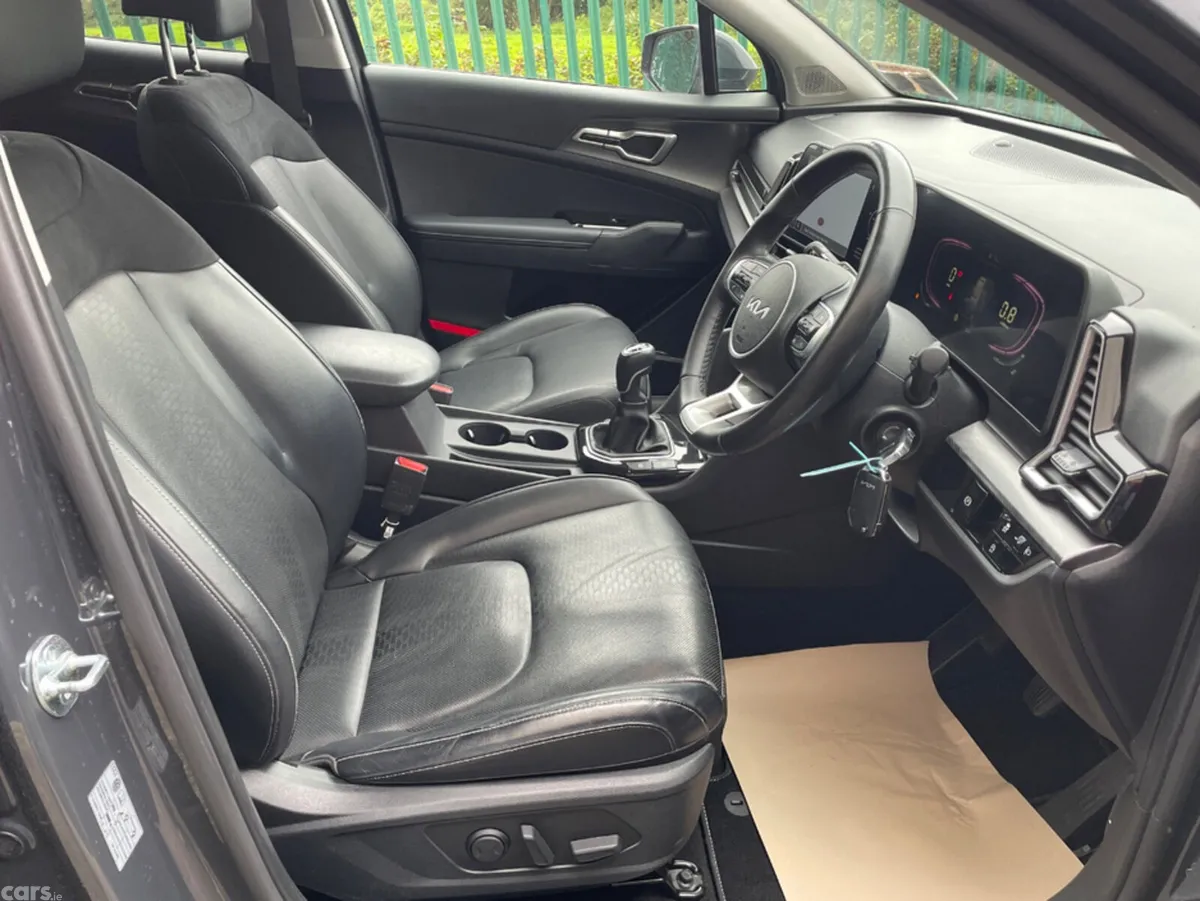 Kia Sportage SUV, Diesel, 2024, Grey