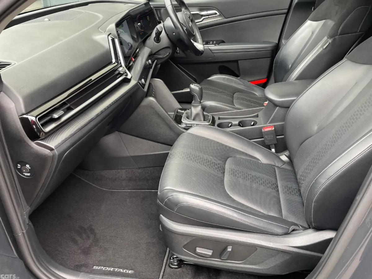 Kia Sportage SUV, Diesel, 2024, Grey