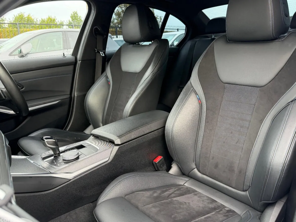 BMW 3-Series Saloon, Diesel, 2019, Blue
