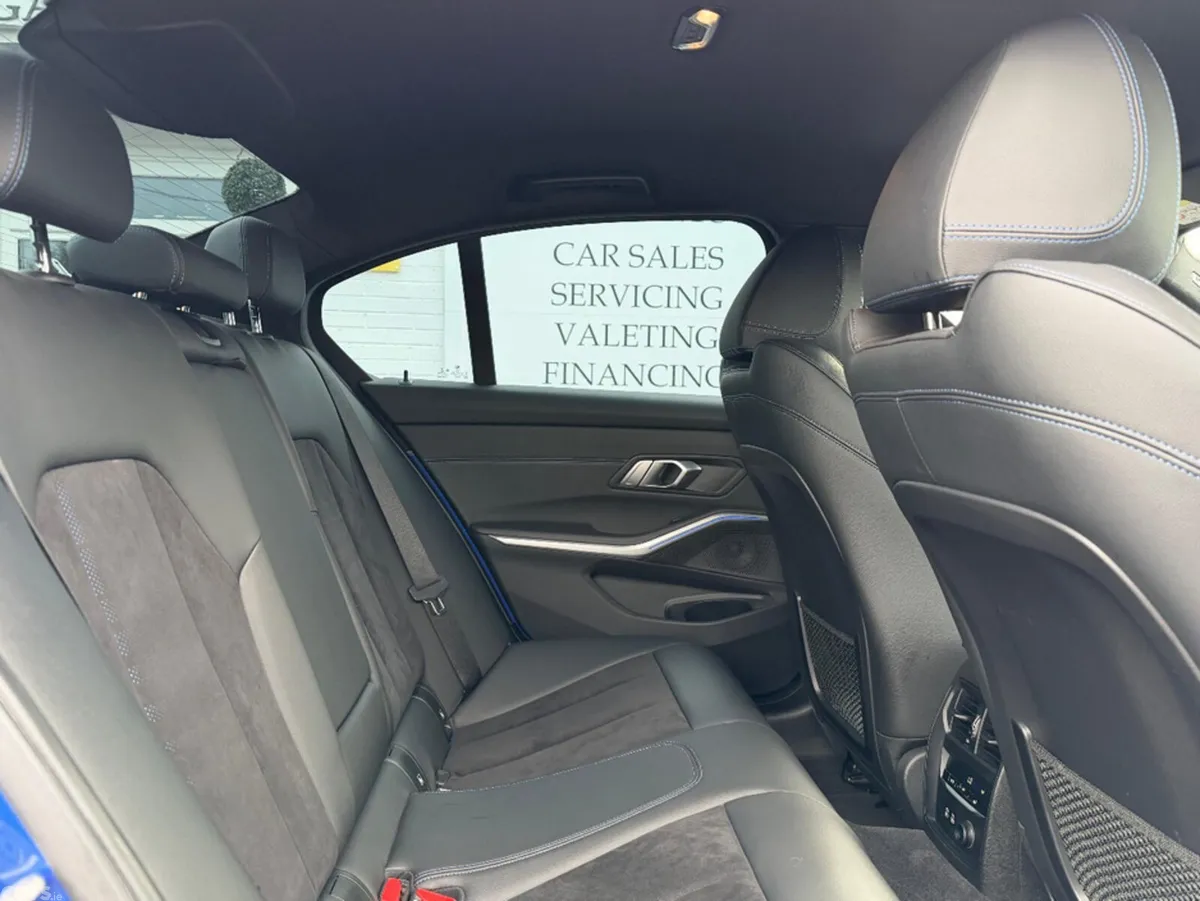 BMW 3-Series Saloon, Diesel, 2019, Blue