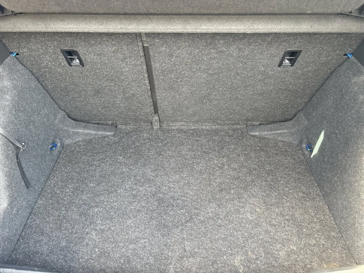Skoda Kamiq Hatchback, Petrol, 2020, Blue