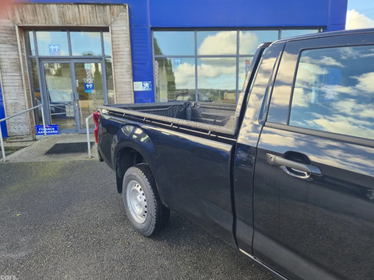 Isuzu D-Max Pick Up, Diesel, 2026, Black