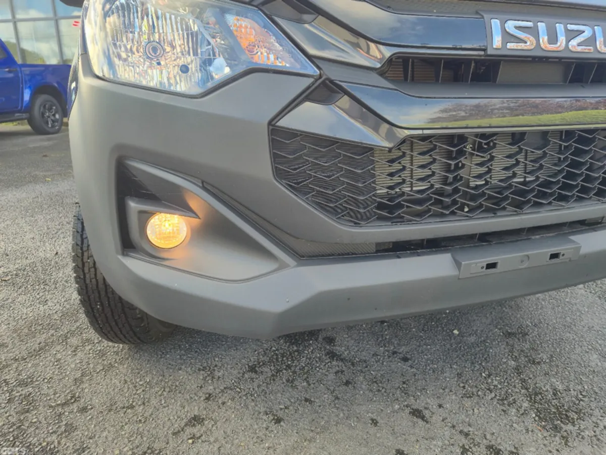 Isuzu D-Max Pick Up, Diesel, 2026, Black